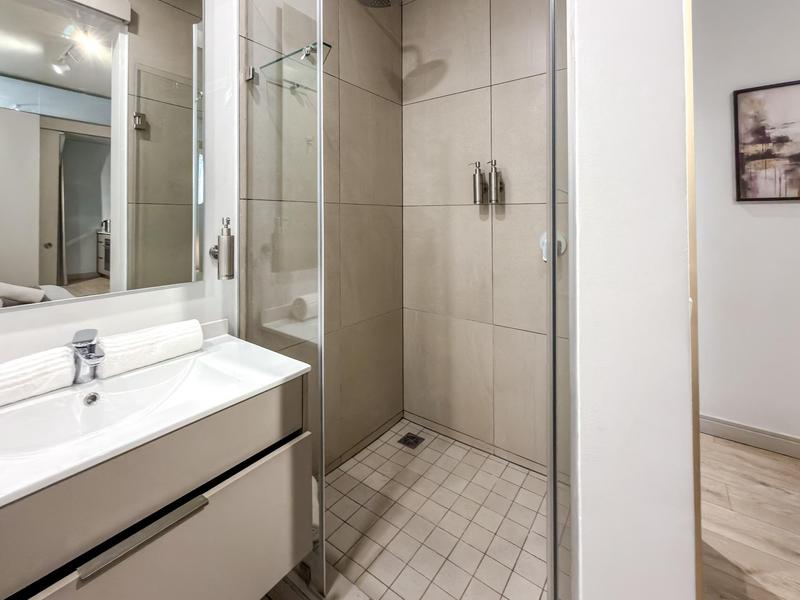 1 Bedroom Property for Sale in Rosebank Gauteng