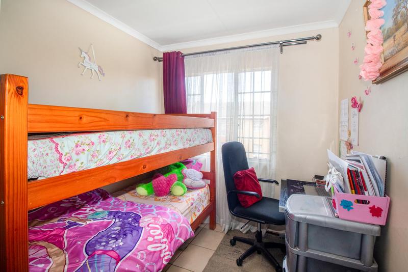 2 Bedroom Property for Sale in Weltevreden Park Gauteng