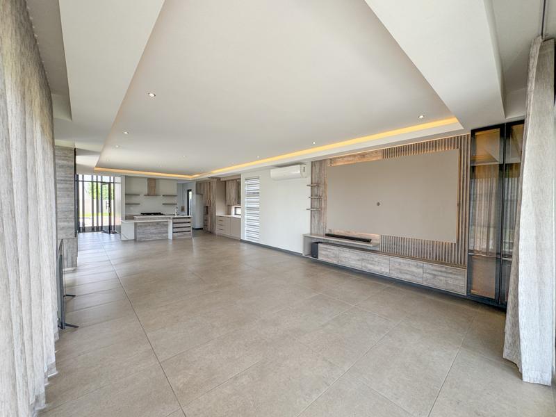 5 Bedroom Property for Sale in Midstream Meadows Gauteng