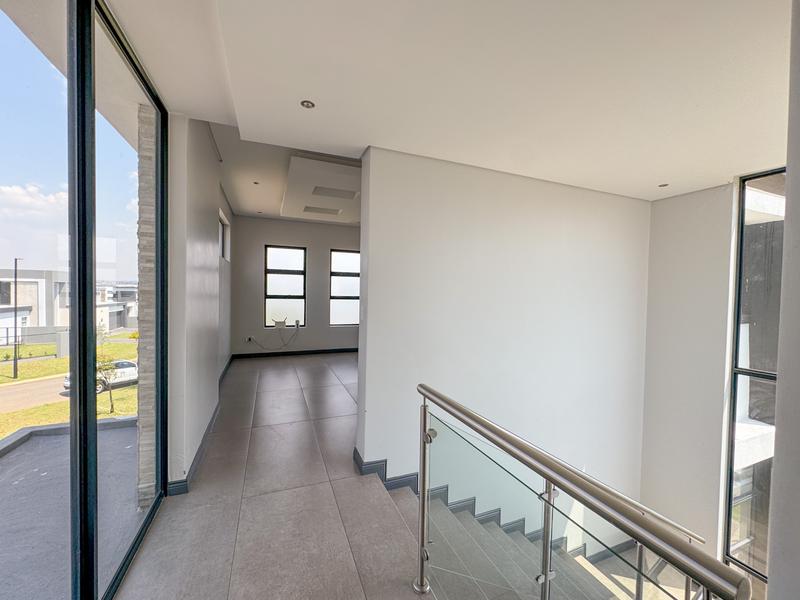 5 Bedroom Property for Sale in Midstream Meadows Gauteng
