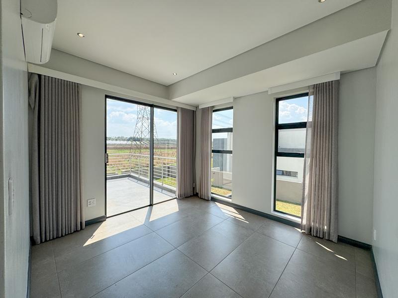 5 Bedroom Property for Sale in Midstream Meadows Gauteng