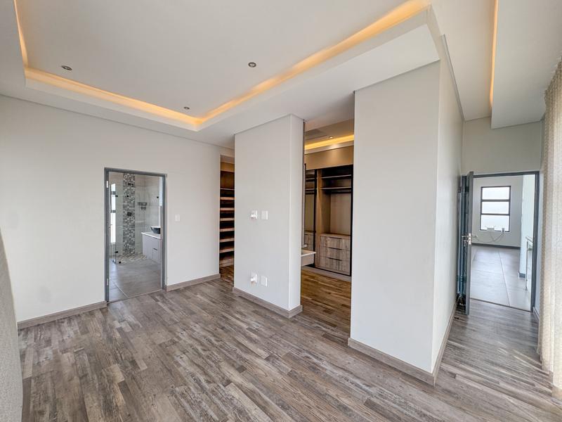 5 Bedroom Property for Sale in Midstream Meadows Gauteng