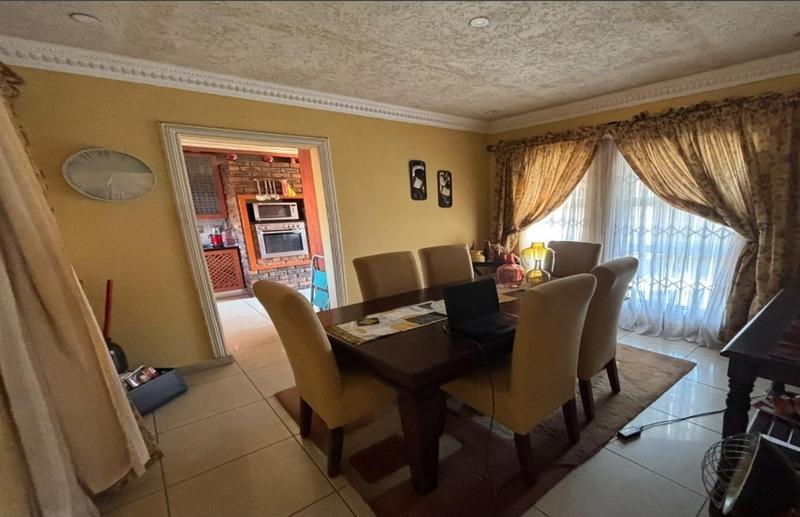 3 Bedroom Property for Sale in Klippoortjie Gauteng
