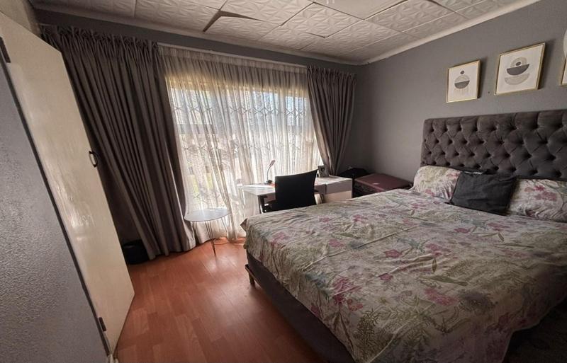 3 Bedroom Property for Sale in Klippoortjie Gauteng