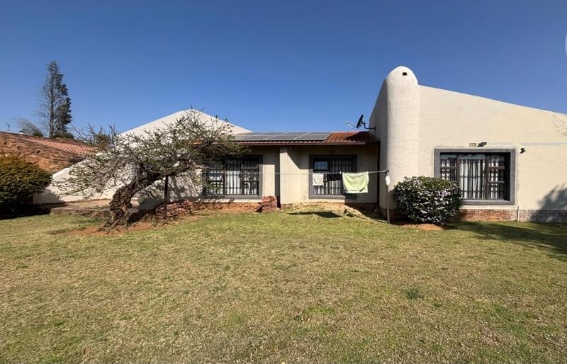 3 Bedroom Property for Sale in Klippoortjie Gauteng