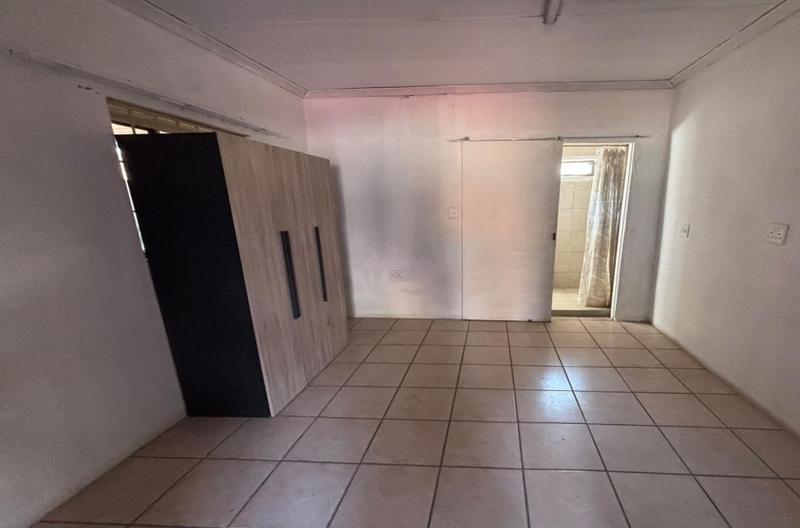 3 Bedroom Property for Sale in Klippoortjie Gauteng