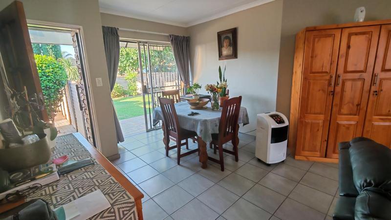 3 Bedroom Property for Sale in Rooihuiskraal North Gauteng