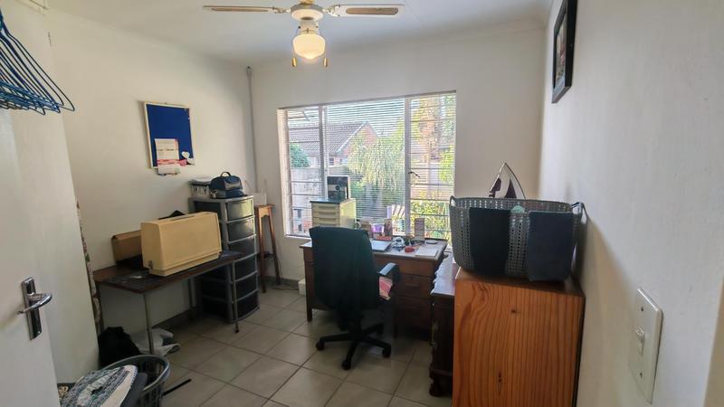 3 Bedroom Property for Sale in Rooihuiskraal North Gauteng