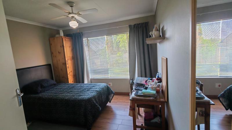 3 Bedroom Property for Sale in Rooihuiskraal North Gauteng