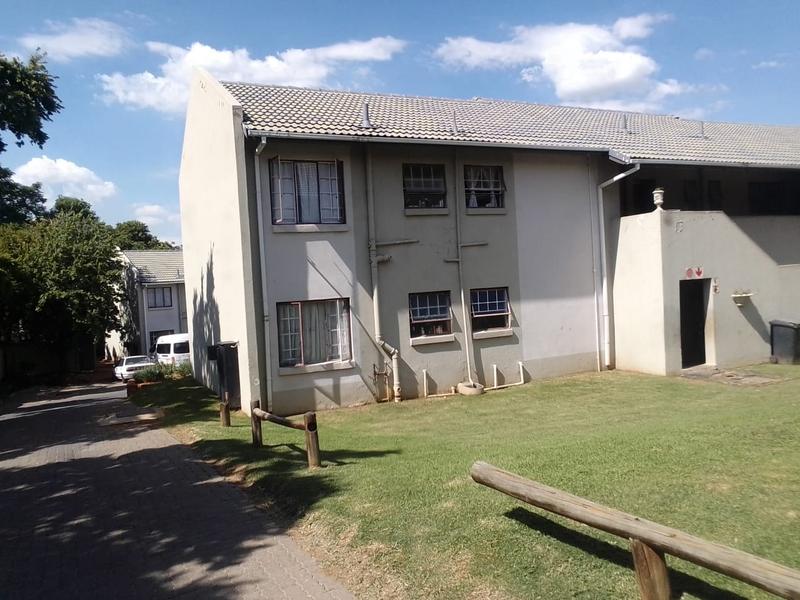 To Let 2 Bedroom Property for Rent in Lyndhurst Gauteng