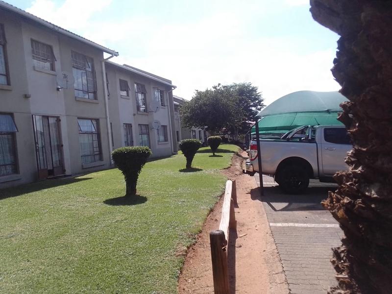 To Let 2 Bedroom Property for Rent in Lyndhurst Gauteng