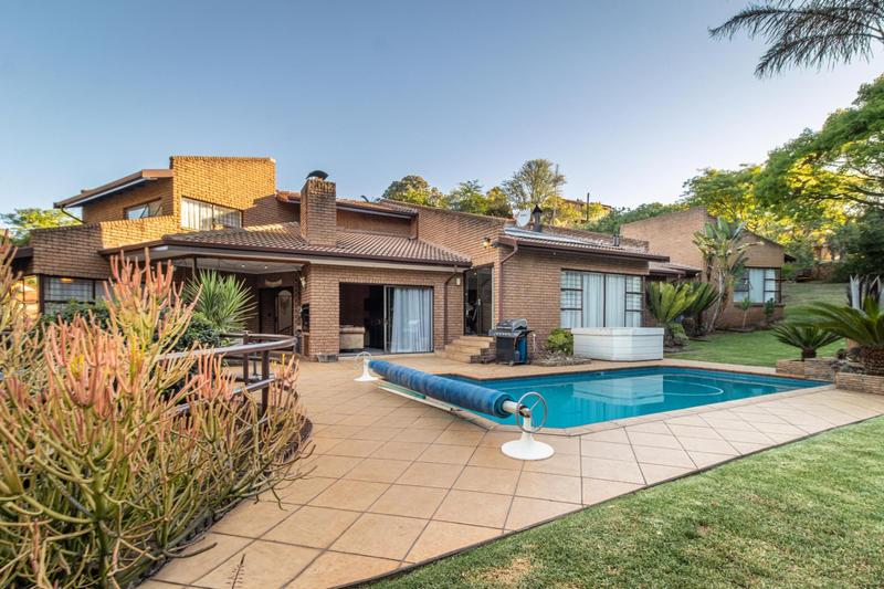 5 Bedroom Property for Sale in Noordheuwel Gauteng