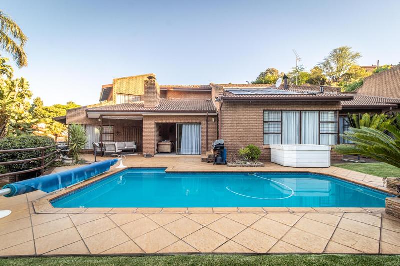 5 Bedroom Property for Sale in Noordheuwel Gauteng