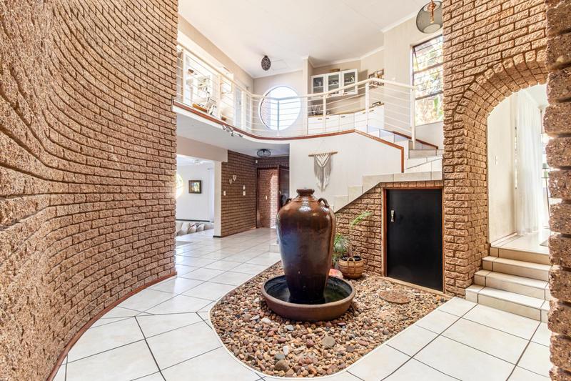 5 Bedroom Property for Sale in Noordheuwel Gauteng