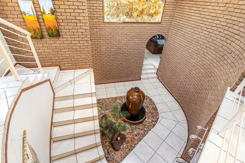 5 Bedroom Property for Sale in Noordheuwel Gauteng