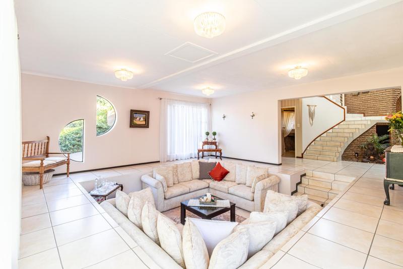 5 Bedroom Property for Sale in Noordheuwel Gauteng