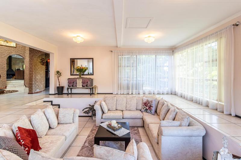 5 Bedroom Property for Sale in Noordheuwel Gauteng
