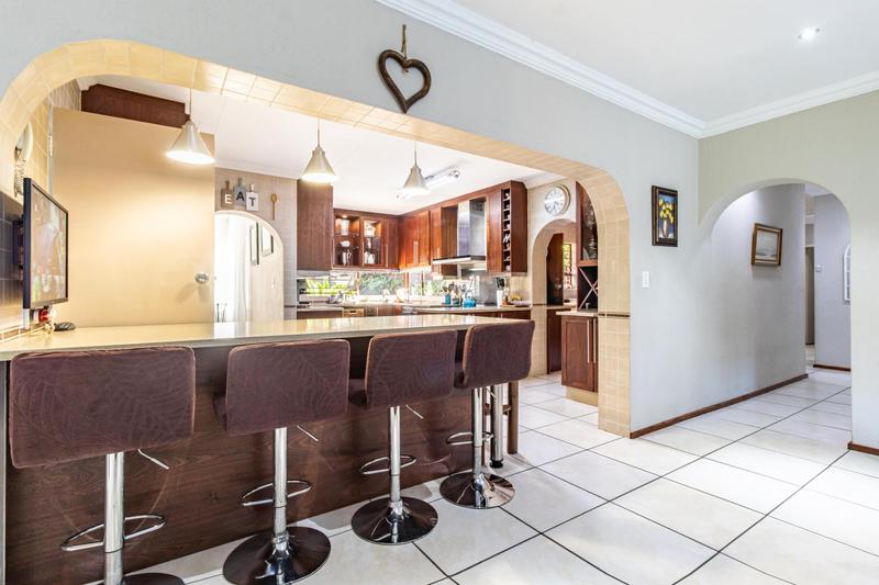 5 Bedroom Property for Sale in Noordheuwel Gauteng