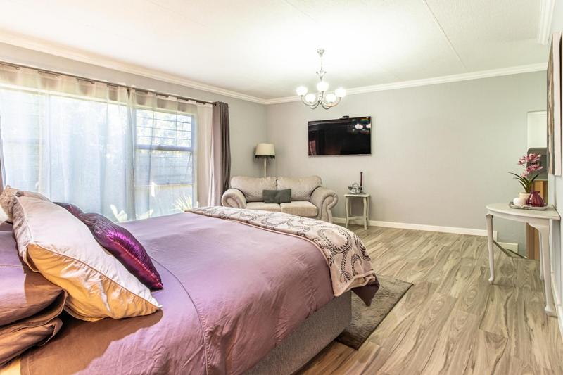 5 Bedroom Property for Sale in Noordheuwel Gauteng