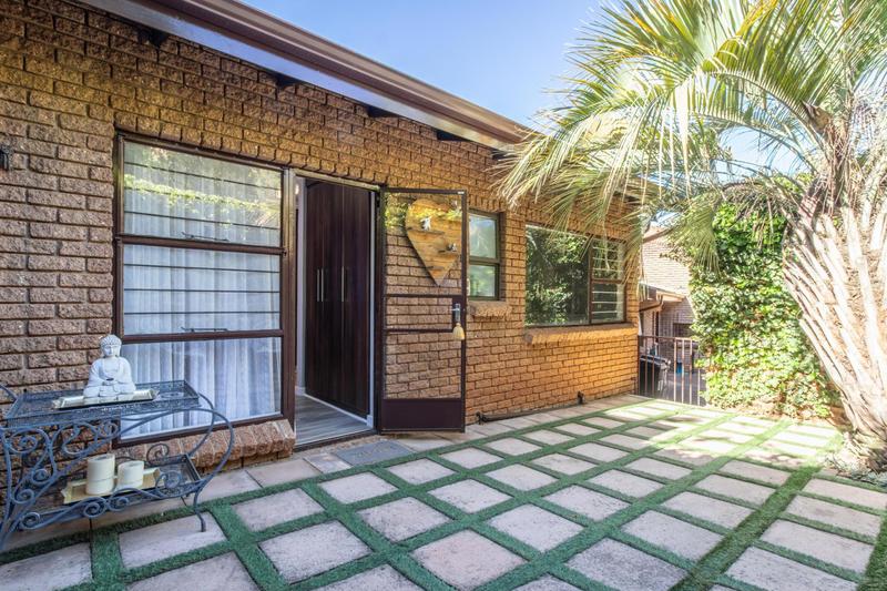5 Bedroom Property for Sale in Noordheuwel Gauteng