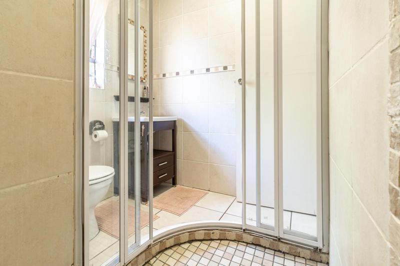 5 Bedroom Property for Sale in Noordheuwel Gauteng