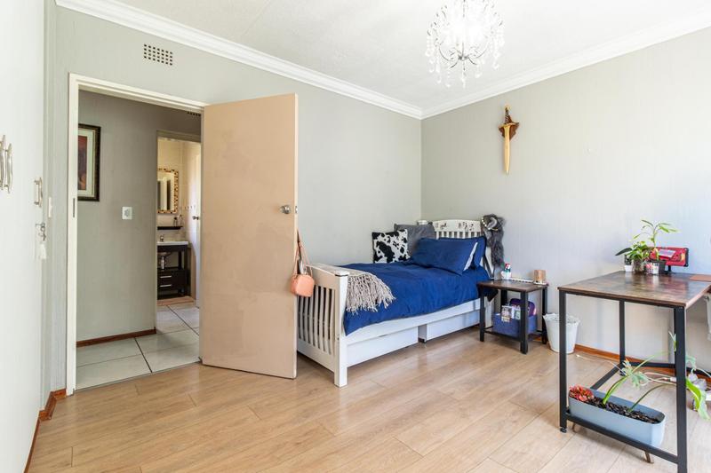 5 Bedroom Property for Sale in Noordheuwel Gauteng