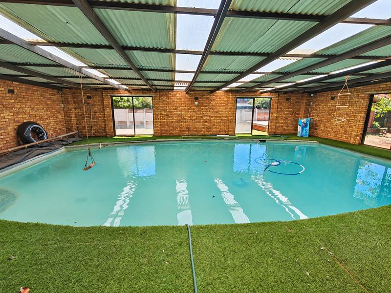 To Let 3 Bedroom Property for Rent in Strubenvale Gauteng