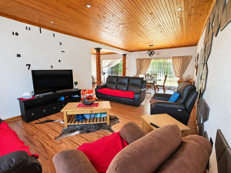 To Let 3 Bedroom Property for Rent in Strubenvale Gauteng