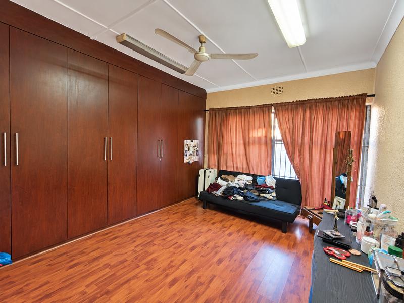 To Let 5 Bedroom Property for Rent in Strubenvale Gauteng