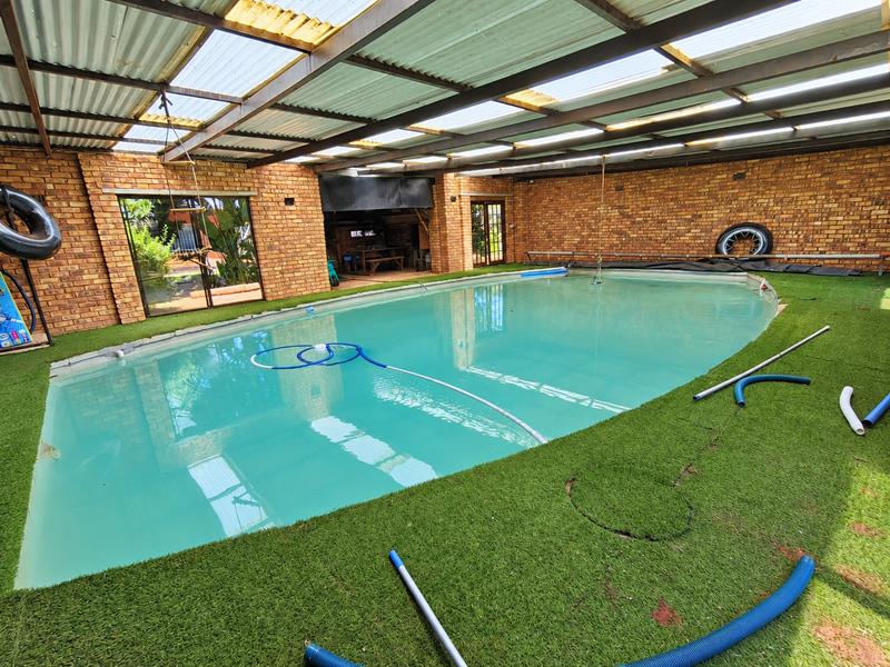 3 Bedroom Property for Sale in Strubenvale Gauteng
