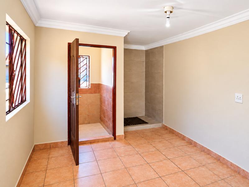 4 Bedroom Property for Sale in Lotus Gardens Gauteng