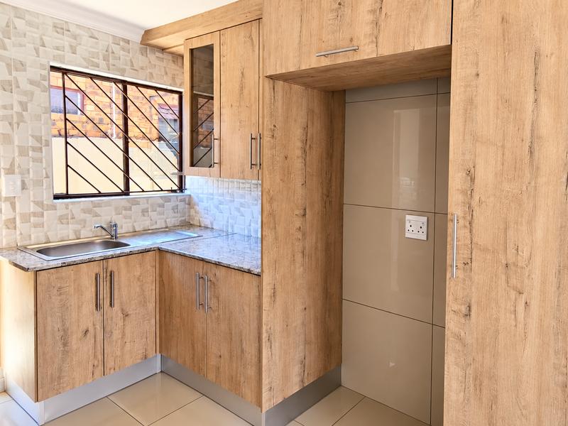 4 Bedroom Property for Sale in Lotus Gardens Gauteng