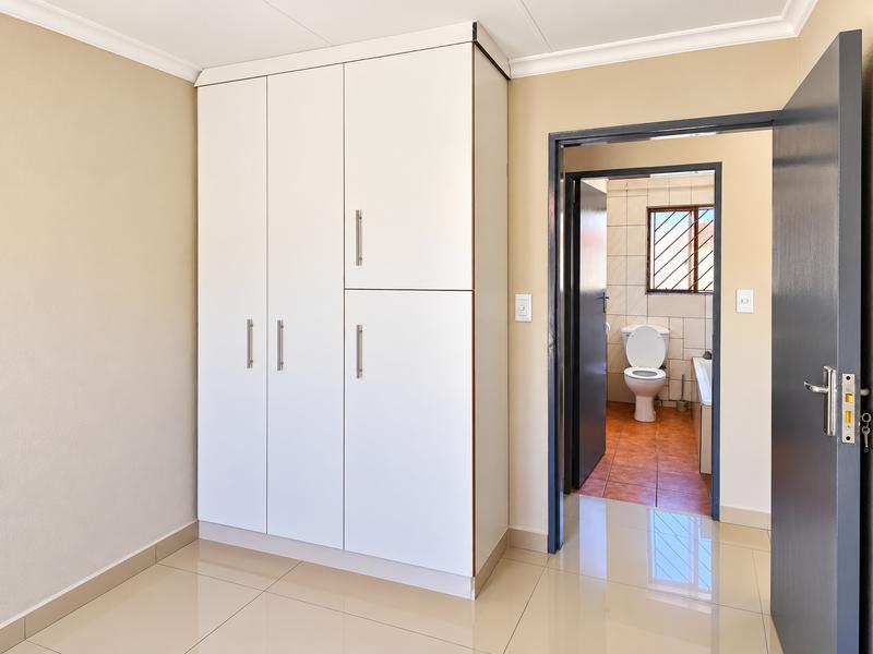 4 Bedroom Property for Sale in Lotus Gardens Gauteng
