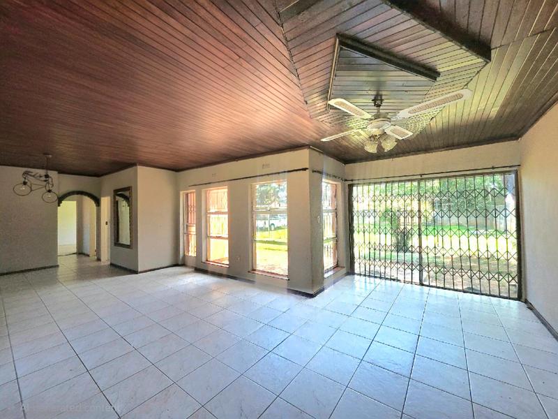 3 Bedroom Property for Sale in Dawn Park Gauteng