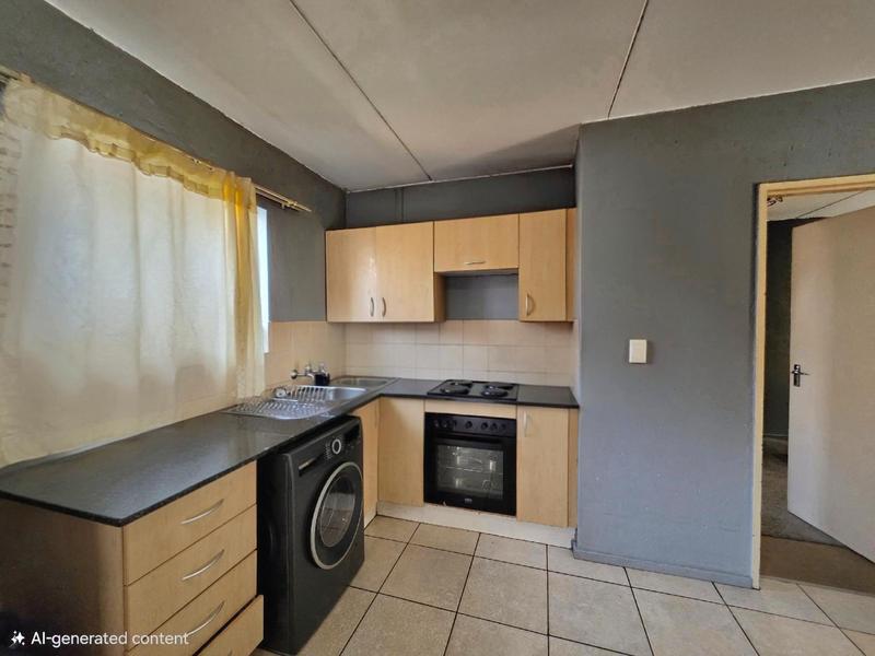 1 Bedroom Property for Sale in Klippoortjie Gauteng