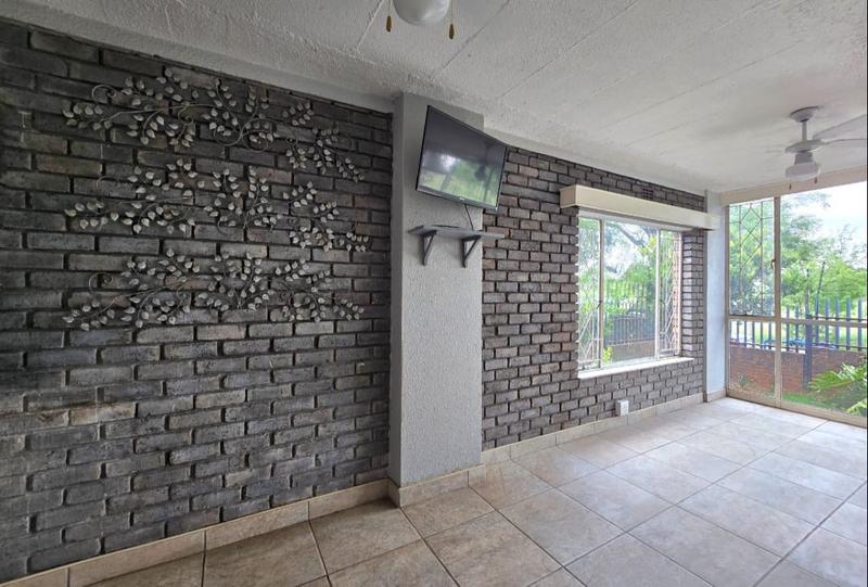 2 Bedroom Property for Sale in New Redruth Gauteng