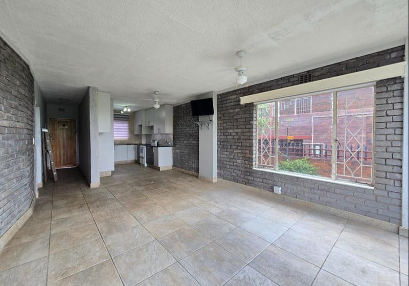 2 Bedroom Property for Sale in New Redruth Gauteng