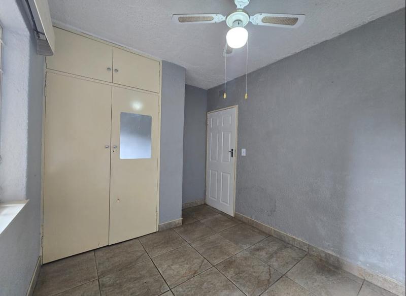 2 Bedroom Property for Sale in New Redruth Gauteng