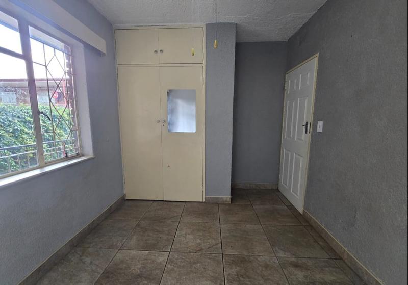 2 Bedroom Property for Sale in New Redruth Gauteng