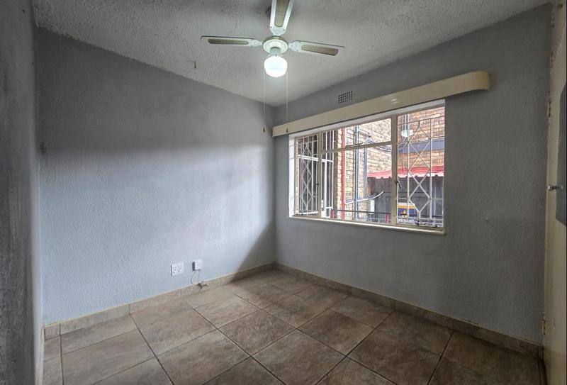 2 Bedroom Property for Sale in New Redruth Gauteng