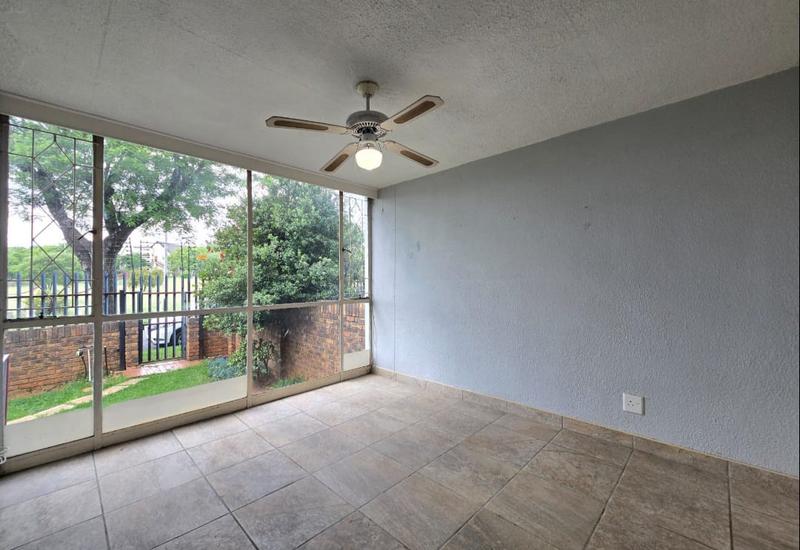 2 Bedroom Property for Sale in New Redruth Gauteng