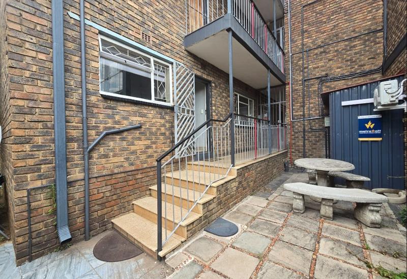 2 Bedroom Property for Sale in New Redruth Gauteng