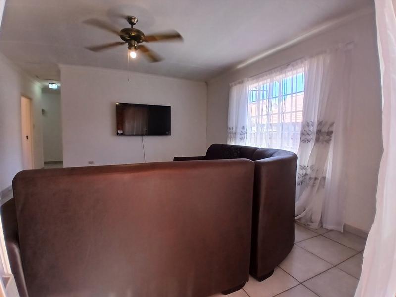 3 Bedroom Property for Sale in Helikonpark Gauteng