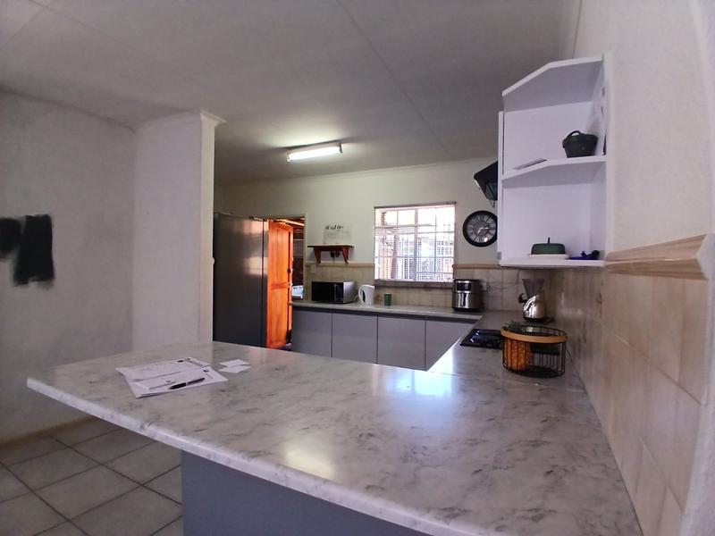 3 Bedroom Property for Sale in Helikonpark Gauteng