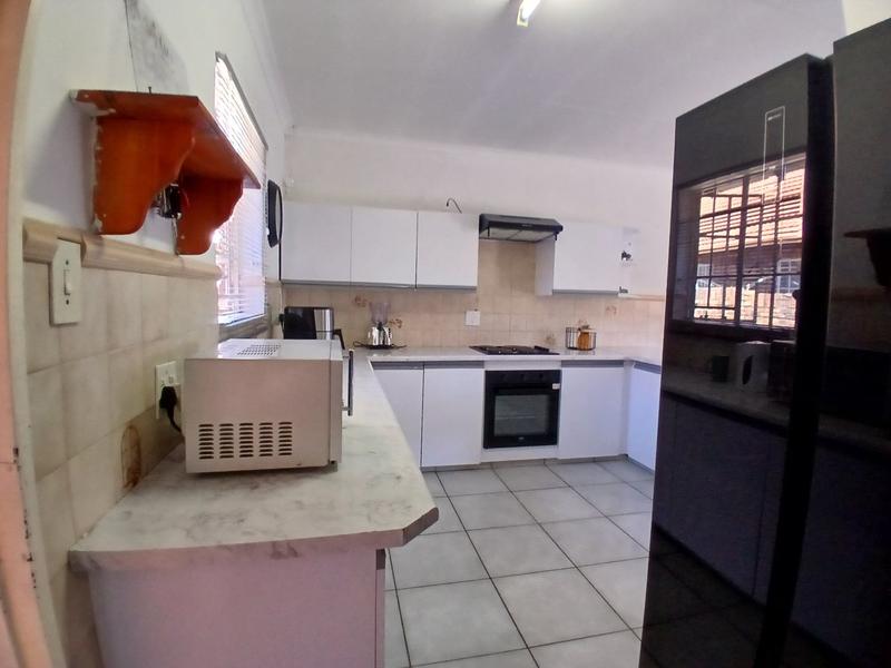 3 Bedroom Property for Sale in Helikonpark Gauteng
