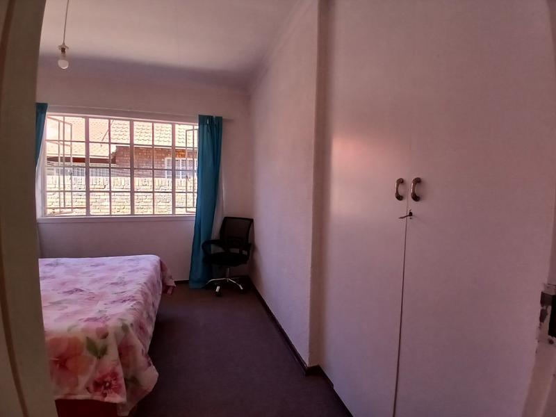 3 Bedroom Property for Sale in Helikonpark Gauteng