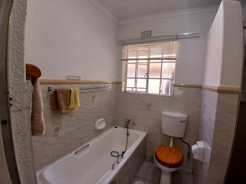 3 Bedroom Property for Sale in Helikonpark Gauteng