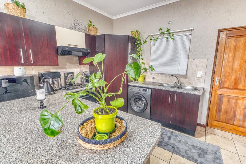 To Let 1 Bedroom Property for Rent in Paulshof Gauteng