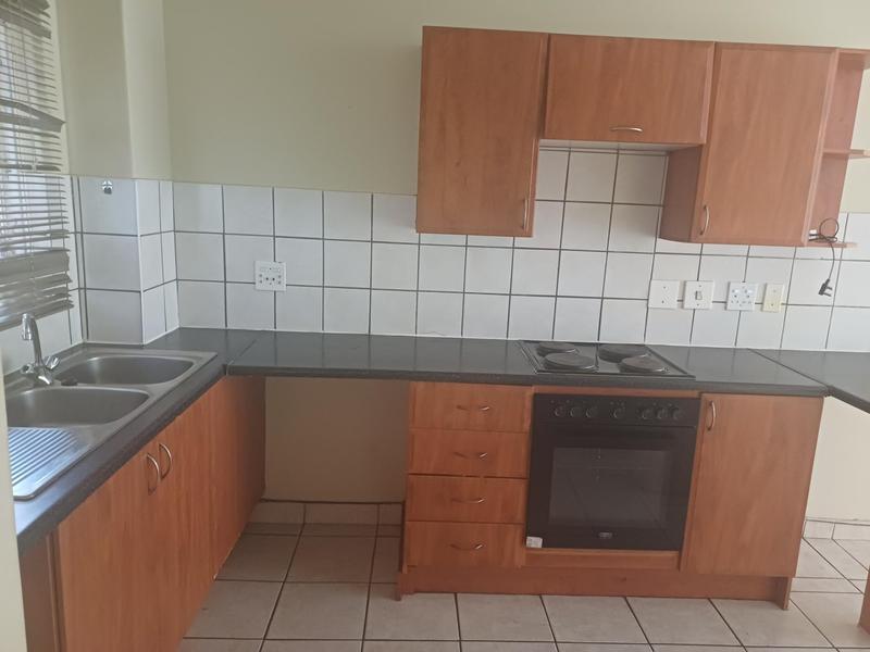 To Let 2 Bedroom Property for Rent in Rooihuiskraal North Gauteng