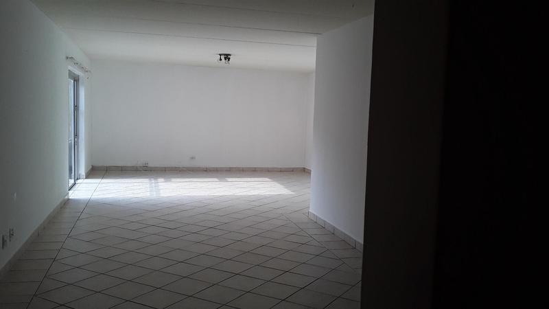 2 Bedroom Property for Sale in Rooihuiskraal North Gauteng